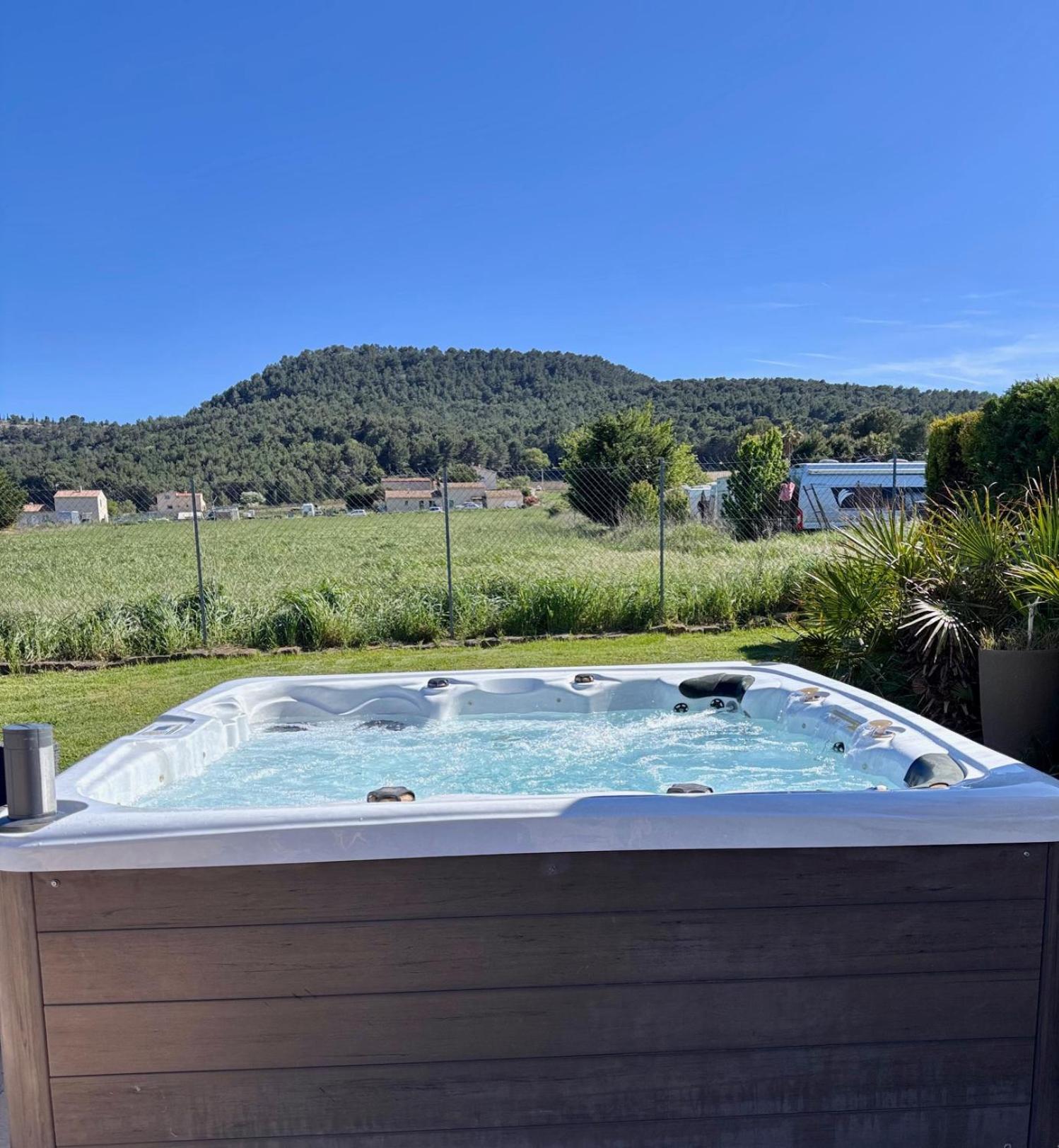 Appart. 4 Pers A 6 Kms De Cassis Avec Acces Piscine Roquefort-la-Bédoule Eksteriør billede