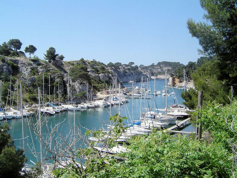 Appart. 4 Pers A 6 Kms De Cassis Avec Acces Piscine Roquefort-la-Bédoule Eksteriør billede