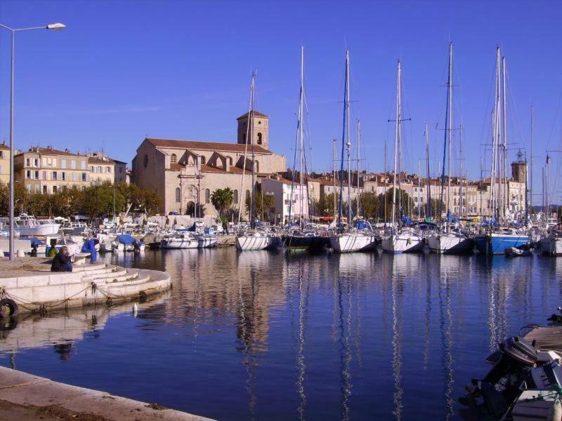Appart. 4 Pers A 6 Kms De Cassis Avec Acces Piscine Roquefort-la-Bédoule Eksteriør billede